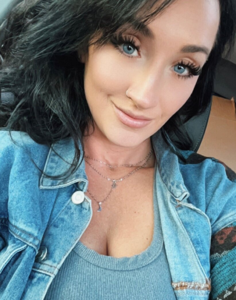 Risqueraeexclusive (@risquerae_exclusive), OnlyFans creator