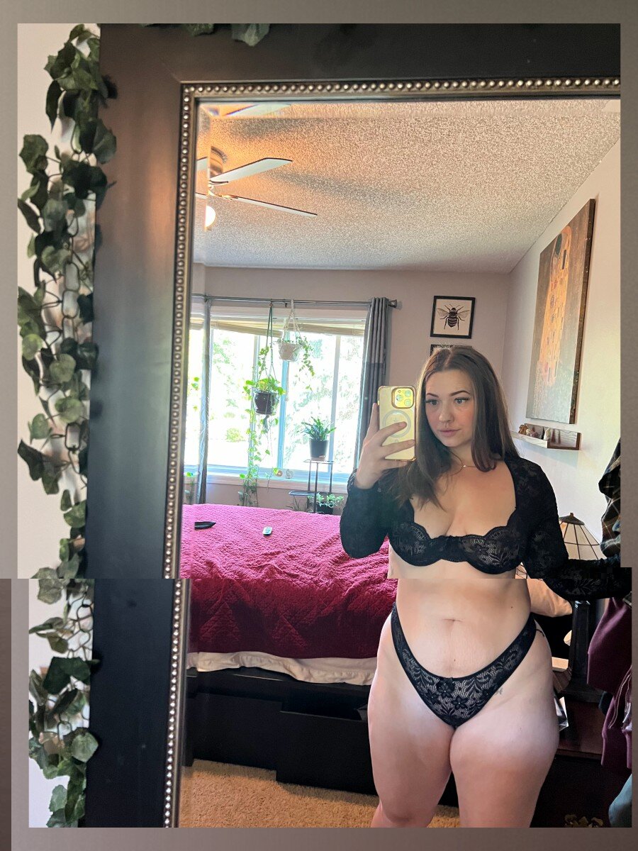 Rlylillily (@rlylillily), OnlyFans creator