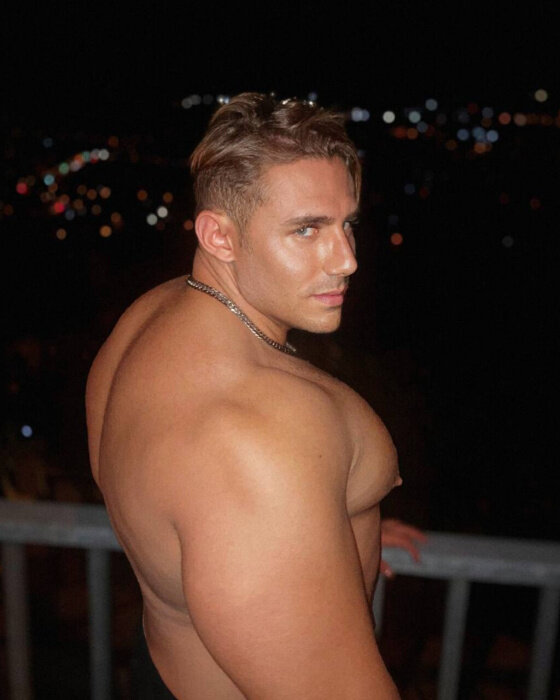 Rockyrock001 (@rockyrock001), OnlyFans creator