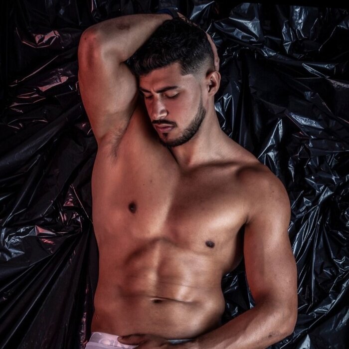 Romenezes (@romenezes), OnlyFans creator