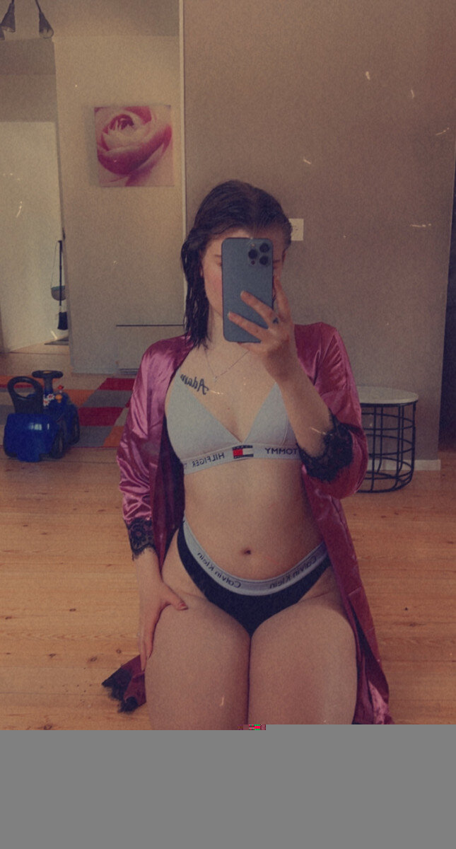 Ronjaaitio (@ronjaaitio), OnlyFans creator