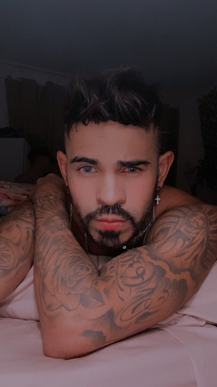 Ronnyaislan (@ronnyaislan), OnlyFans creator