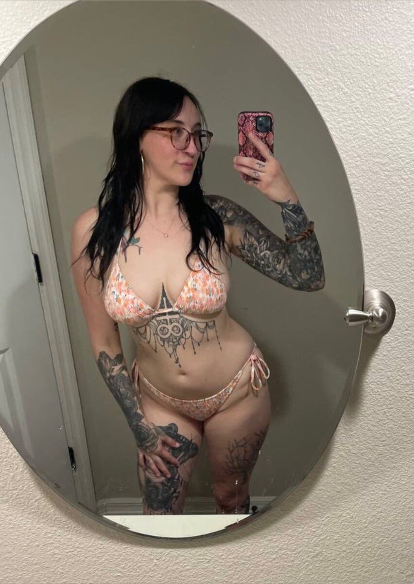 Rosalinaryder (@rosalinaryder), OnlyFans creator