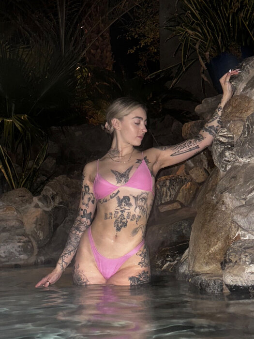 Rosebud666 (@rosebud666), OnlyFans creator