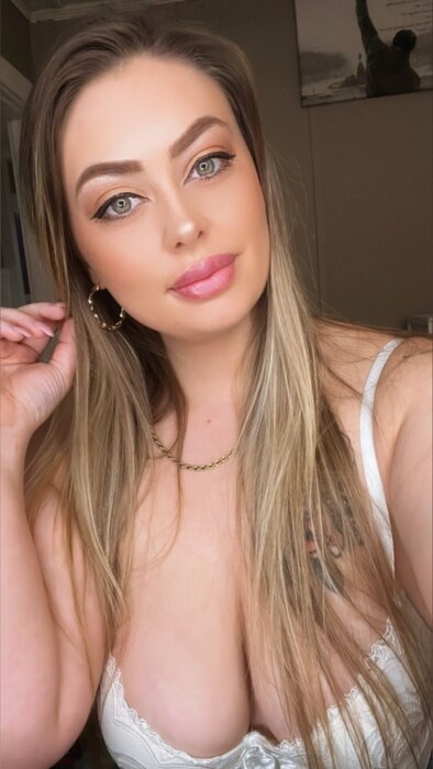 Rosedussee (@rosedussee), OnlyFans creator