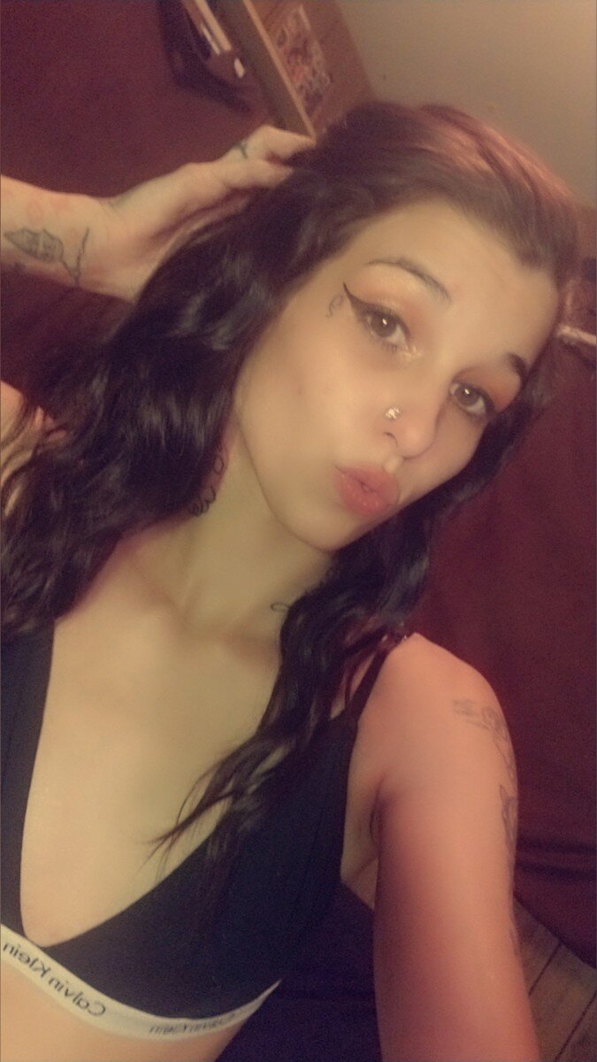 Roselavalle15 (@roselavalle15), OnlyFans creator