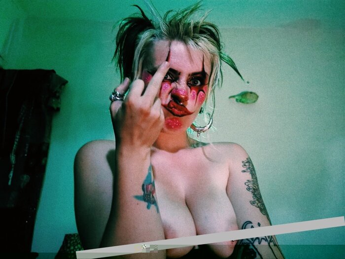 Roselune (@roselune), OnlyFans creator