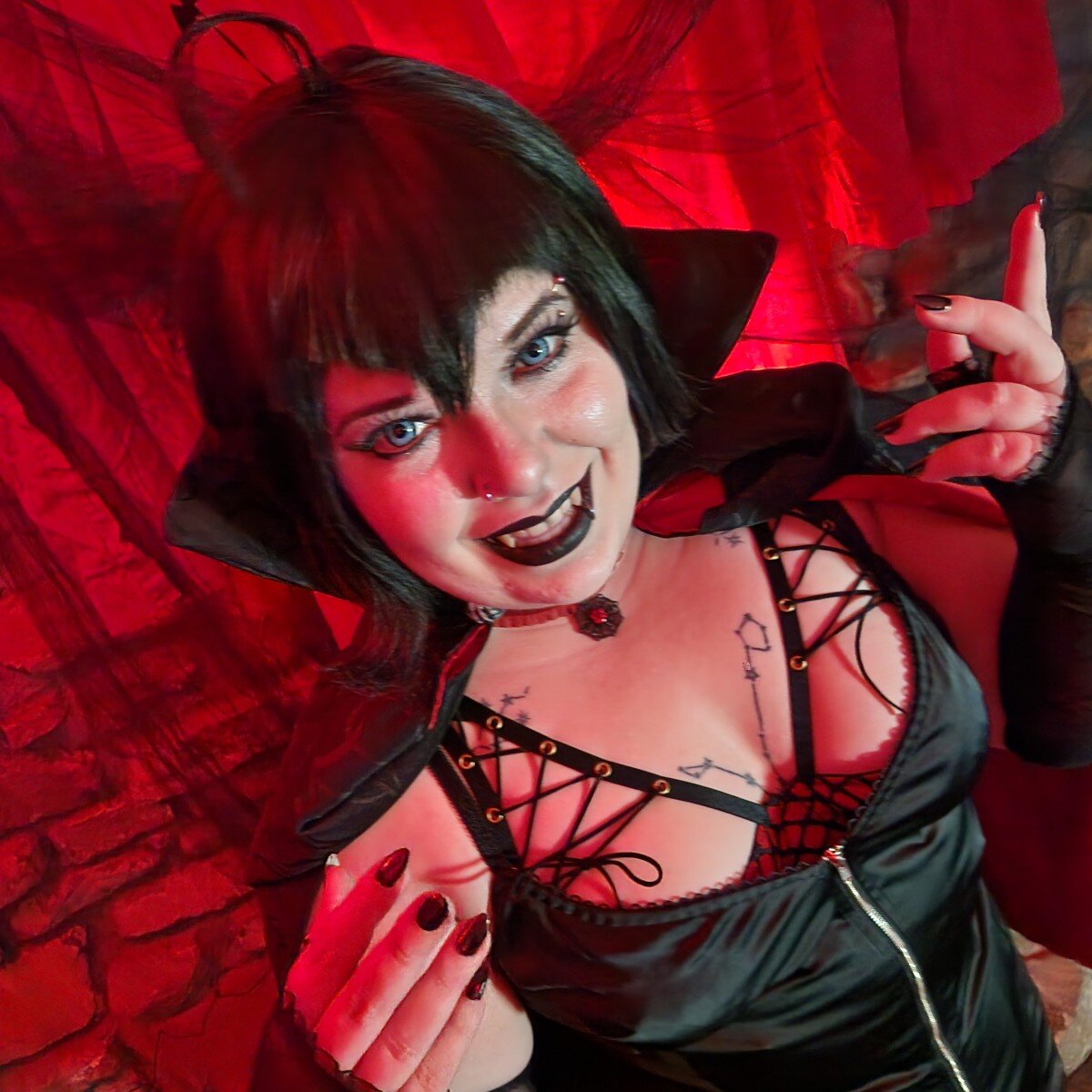 Roseredneko (@roseredneko), OnlyFans creator