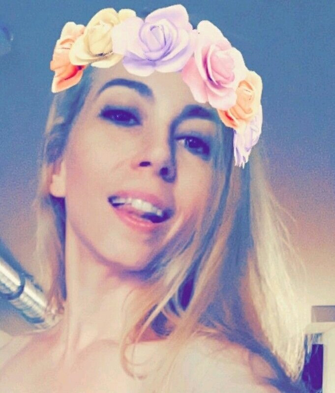 Rosiblossom (@rosiblossom), OnlyFans creator
