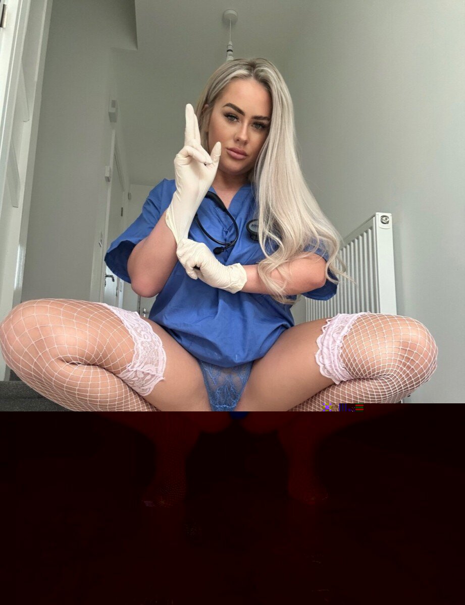 Rosierendallxo (@rosierendallxo), OnlyFans creator