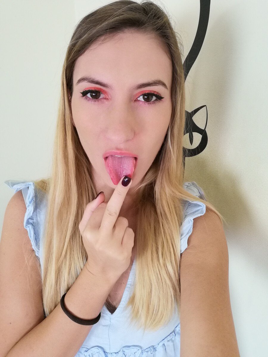 Roxanequinn (@roxanequinn), OnlyFans creator