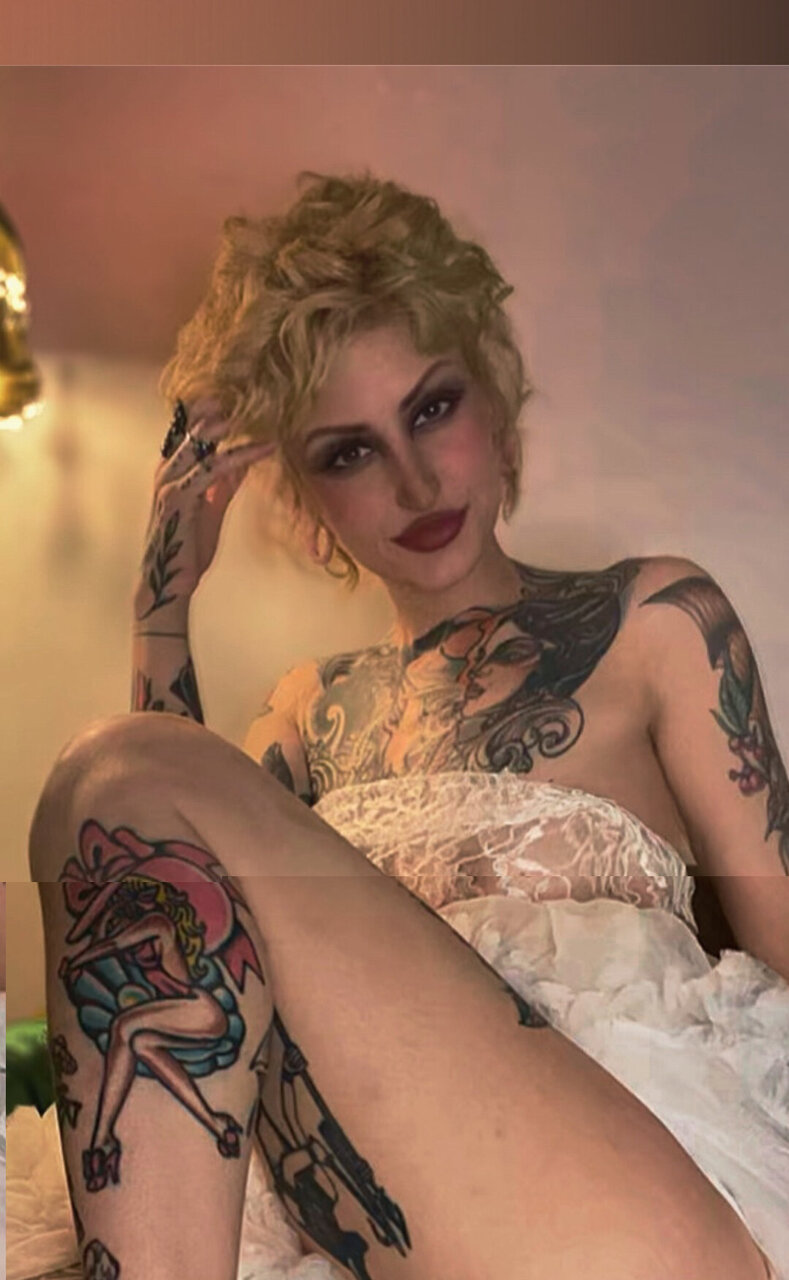 Royalsodapop (@royalsodapop), OnlyFans creator