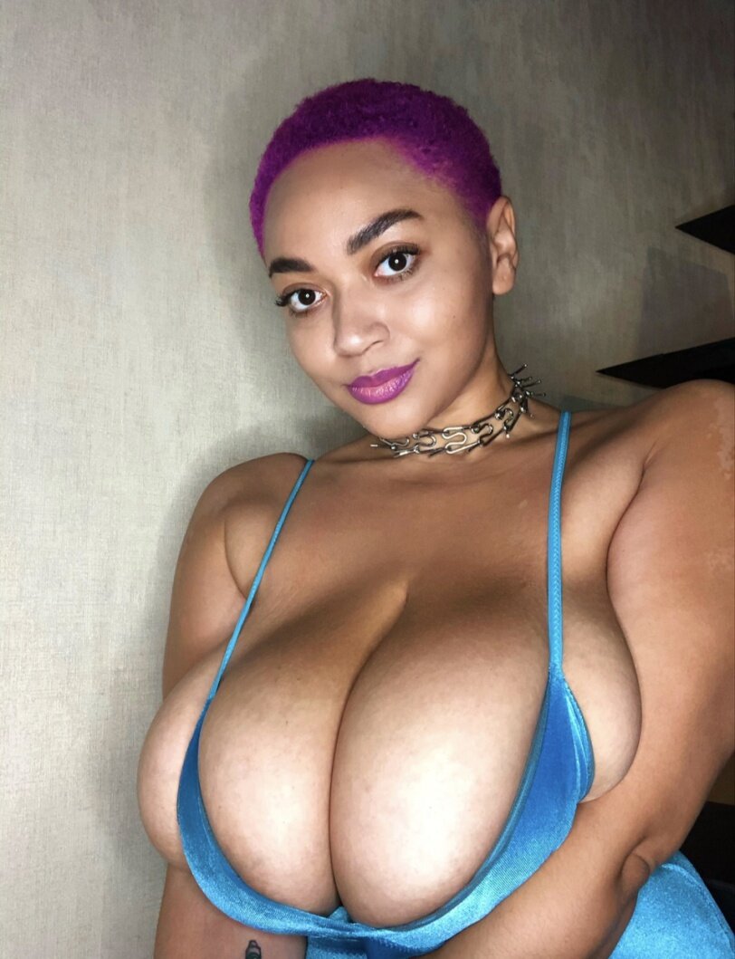 Rozavasilishina (@rozavasilishina), OnlyFans creator