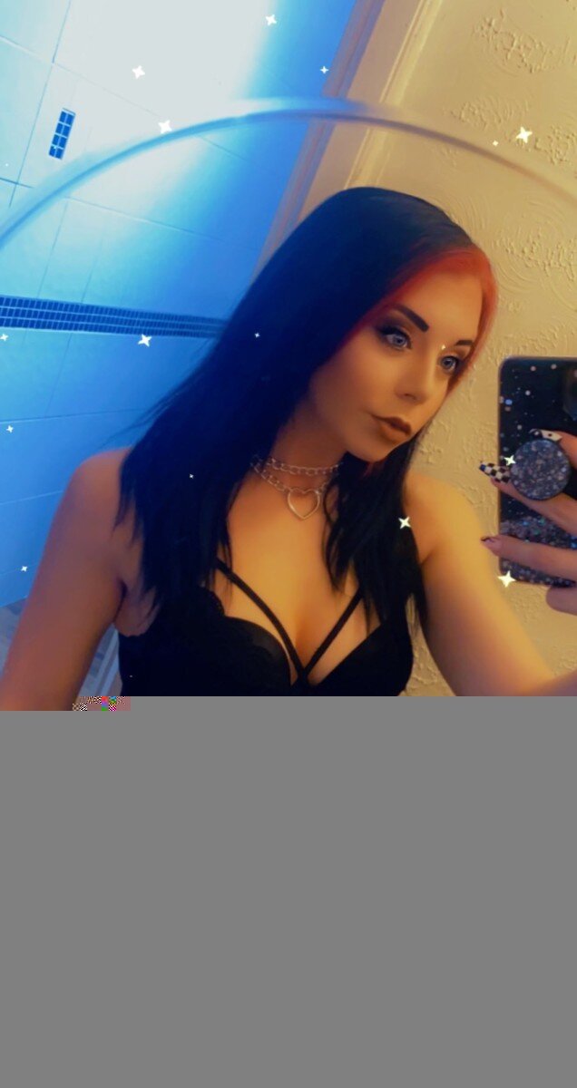 Rubyradley24 (@rubyradley24), OnlyFans creator