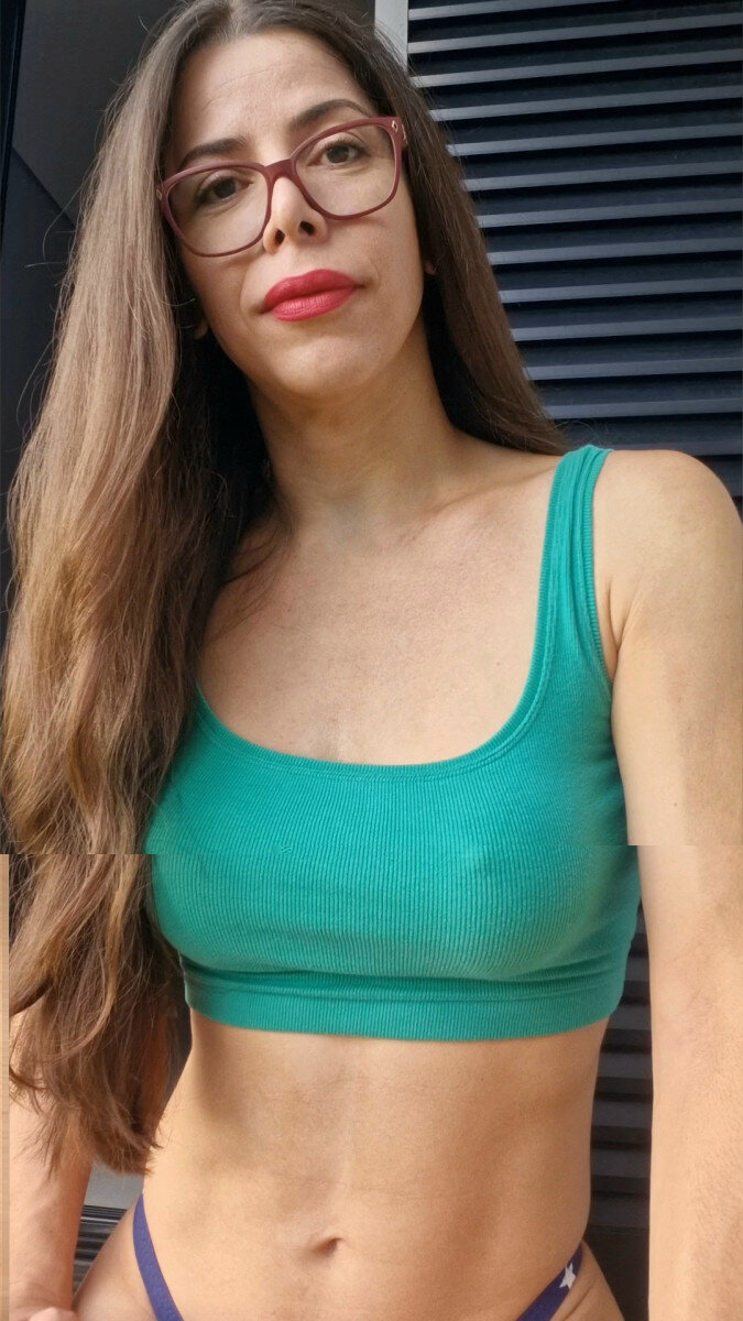 Sabrinafernandes (@sabrinafernandes), OnlyFans creator