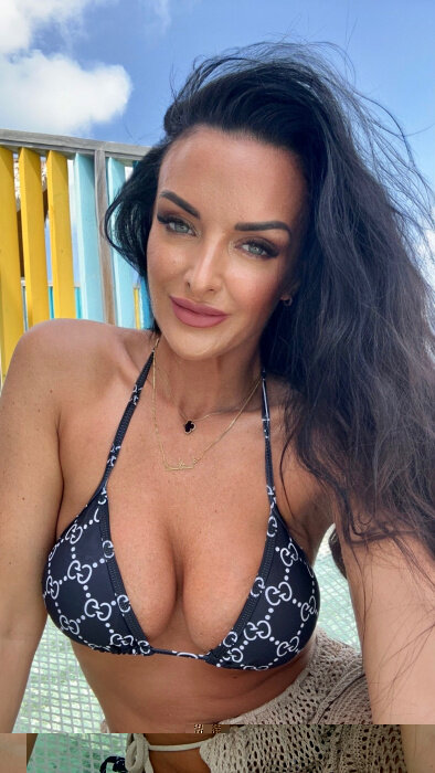 Sachasworlds (@sachasworlds), OnlyFans creator