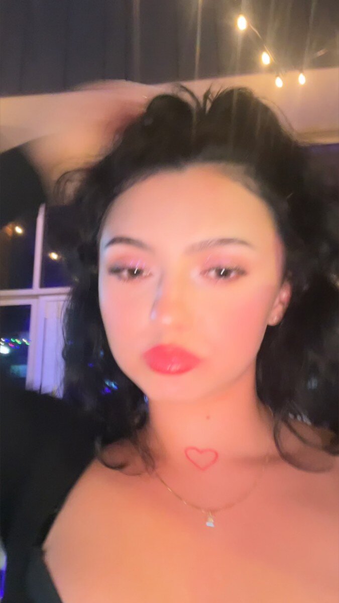 Sadgirlnini (@sadgirlnini), OnlyFans creator