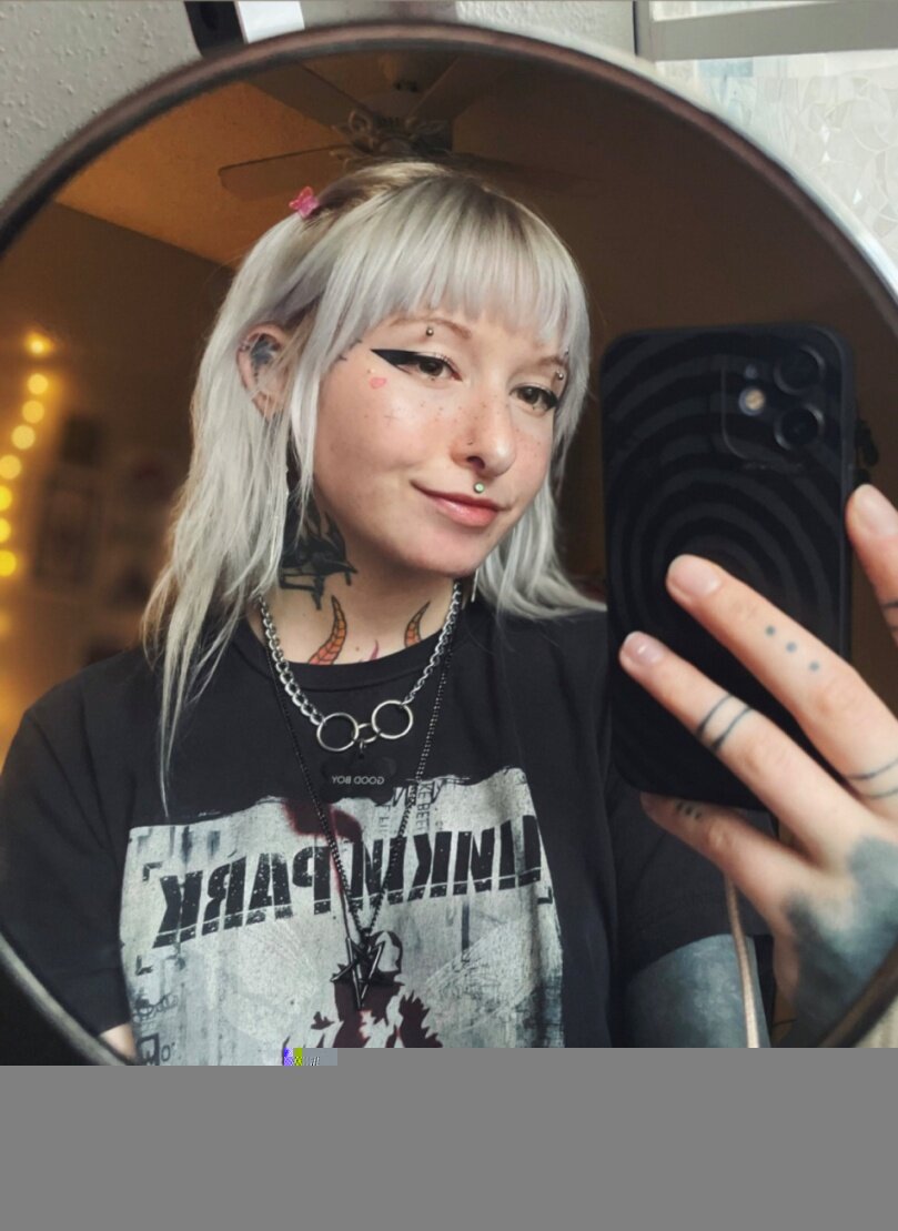 sun (@sadlittlesun), OnlyFans creator