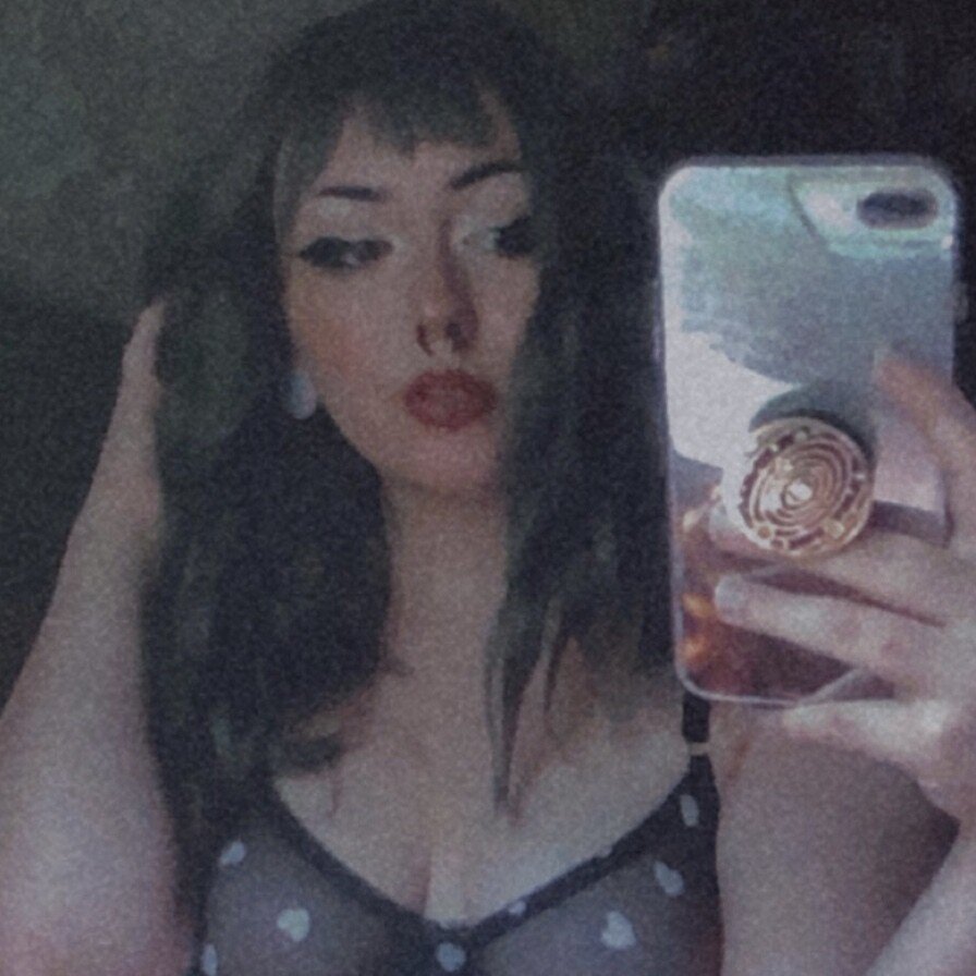 Sainteverest (@sainteverest), OnlyFans creator
