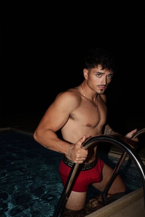 Salvalopezx (@salvalopezx), OnlyFans creator