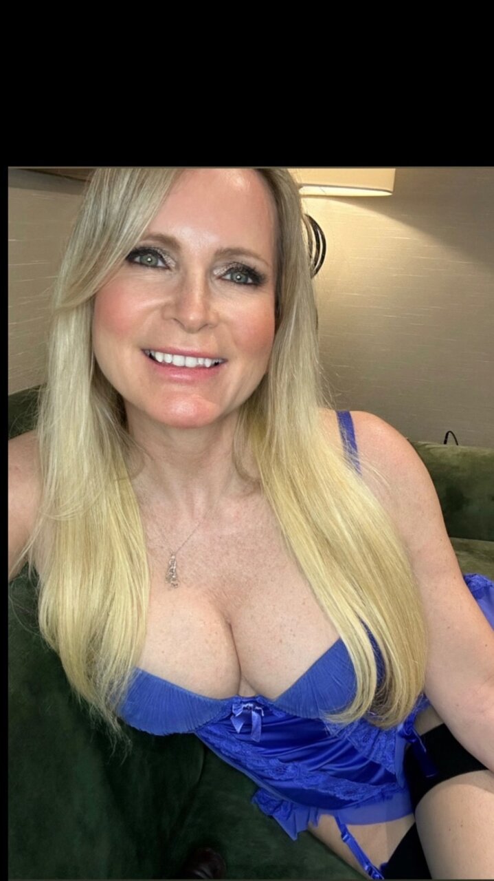 Samanthashaw (@samanthashaw), OnlyFans creator