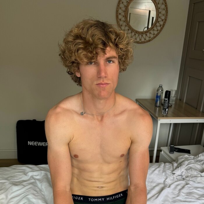 Samh2001 (@samh2001), OnlyFans creator