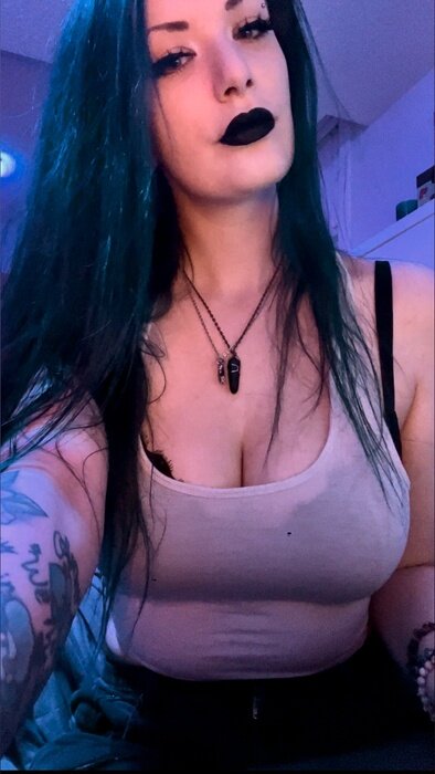 Sammymoon13 (@sammymoon13), OnlyFans creator