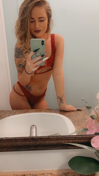 Sammysoso94 (@sammysoso94), OnlyFans creator