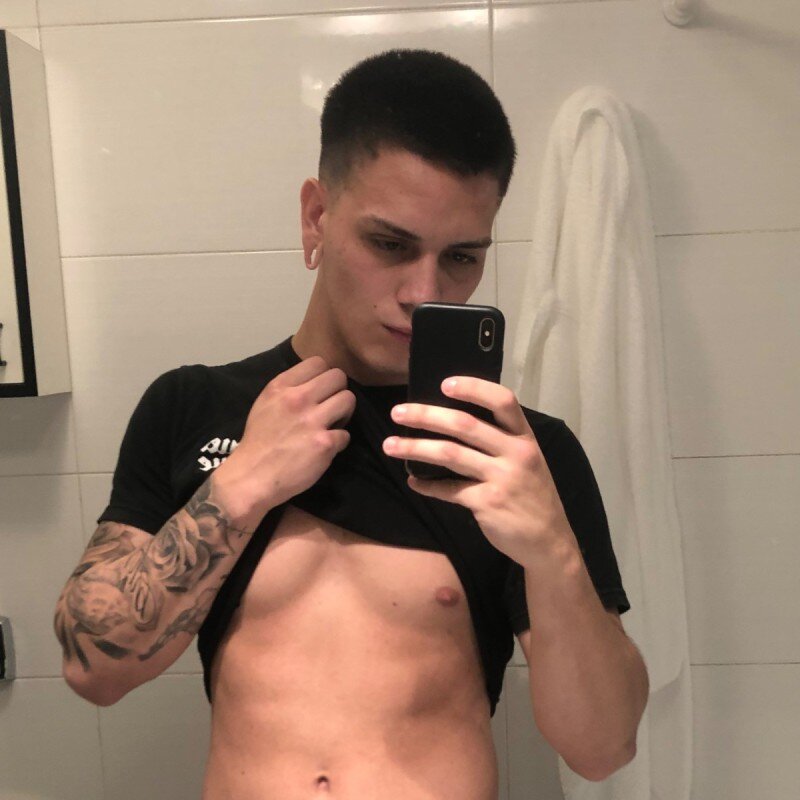 Santi (@santiokonly), OnlyFans creator
