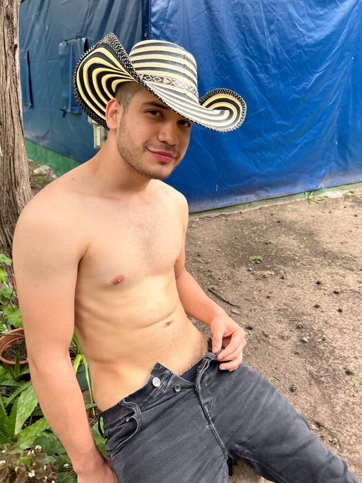 Santygonza (@santygonza), OnlyFans creator