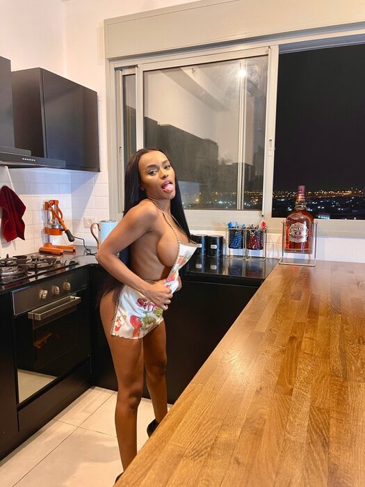 Sapiradona (@sapiradona), OnlyFans creator