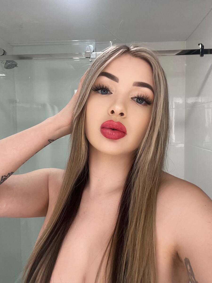 Sapphirestone (@sapphire-stone), OnlyFans creator