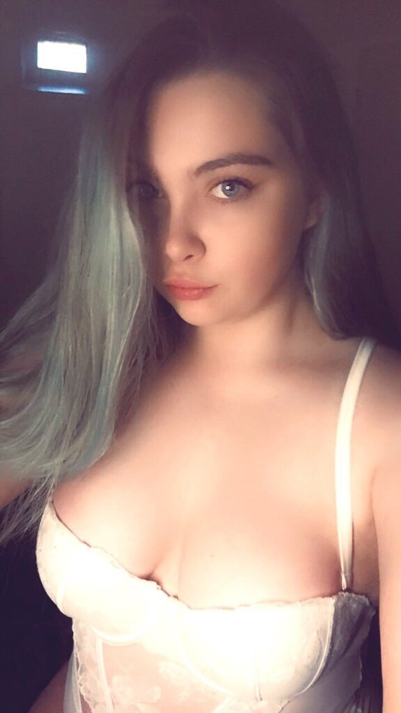 Sapphirestonexo (@sapphirestonexo), OnlyFans creator