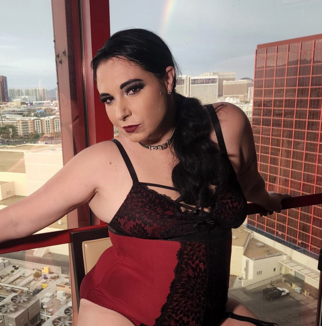 Sarah (@sarahhotwife), OnlyFans creator