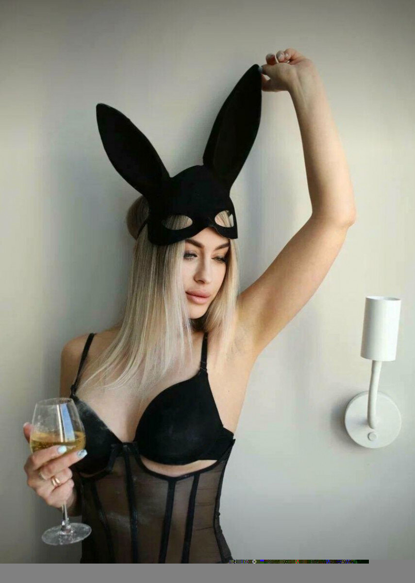 Sarahkenley (@sarahkenley), OnlyFans creator