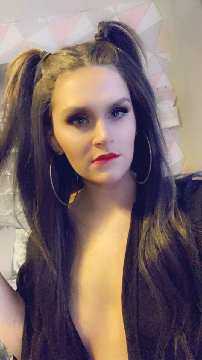 Sarahmayflith (@sarahmayflith), OnlyFans creator