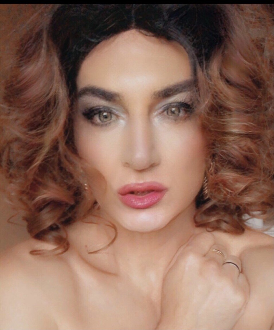 Sarasluu4u (@sarasluu4u), OnlyFans creator