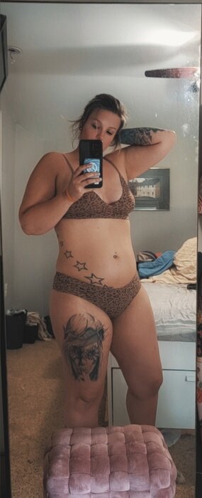 Saraspanxxx (@saraspanxxx), OnlyFans creator
