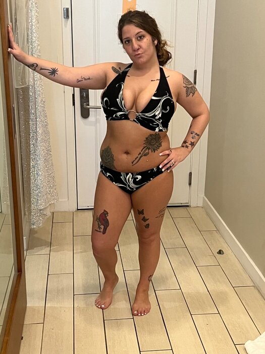 Saraxoo23 (@saraxoo23), OnlyFans creator