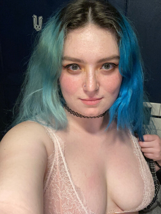 Sarcasticsunflower (@sarcasticsunflower), OnlyFans creator