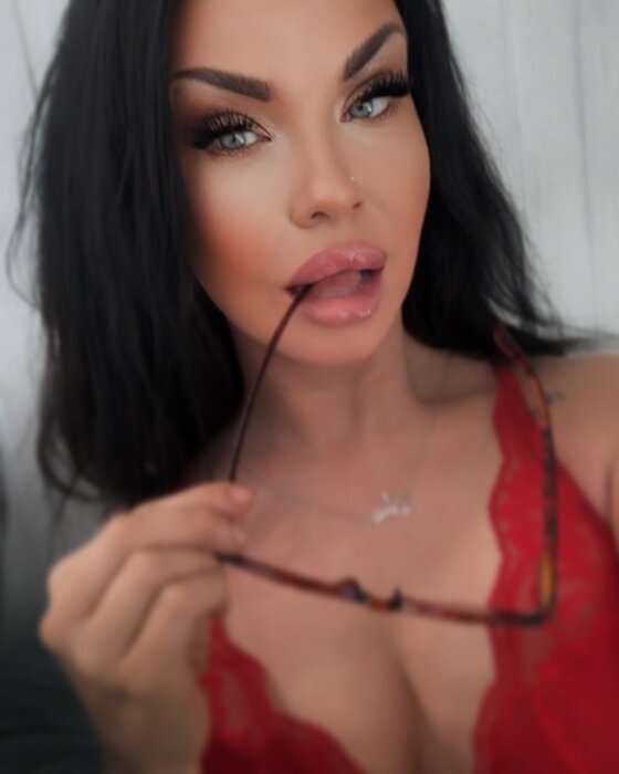Sariela (@sariela), OnlyFans creator