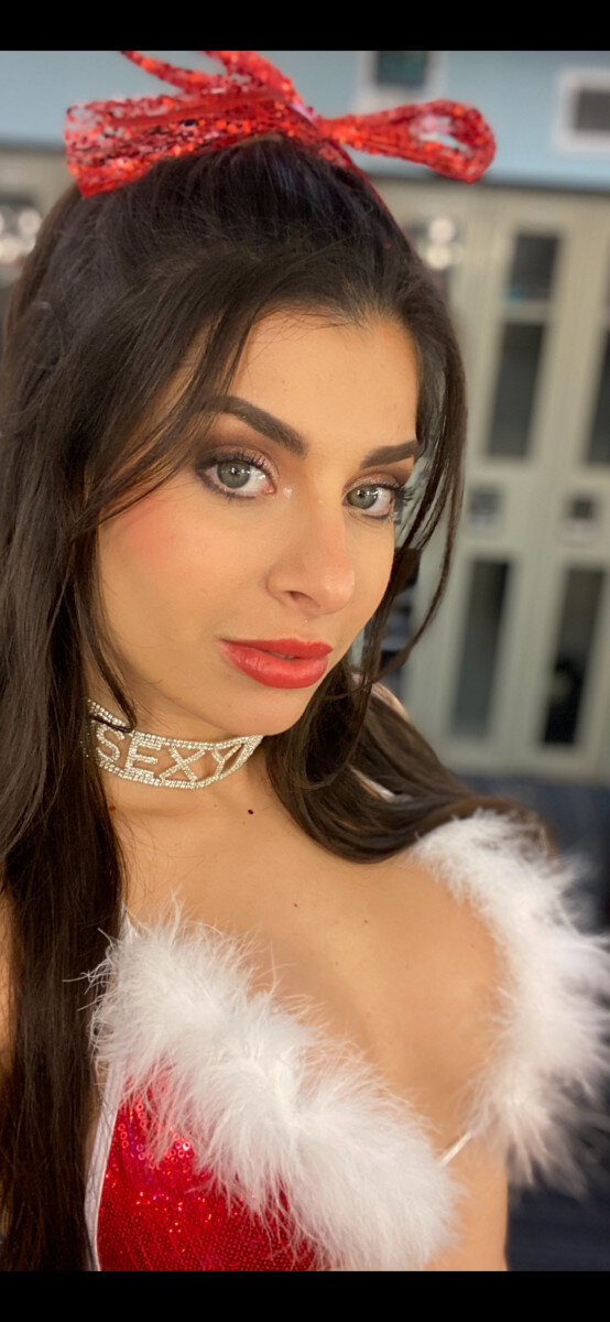 Sarinasapphire (@sarinasapphire), OnlyFans creator
