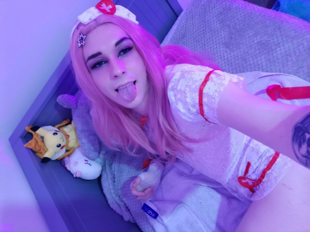 Sashasuxxx (@sashasuxxx), OnlyFans creator
