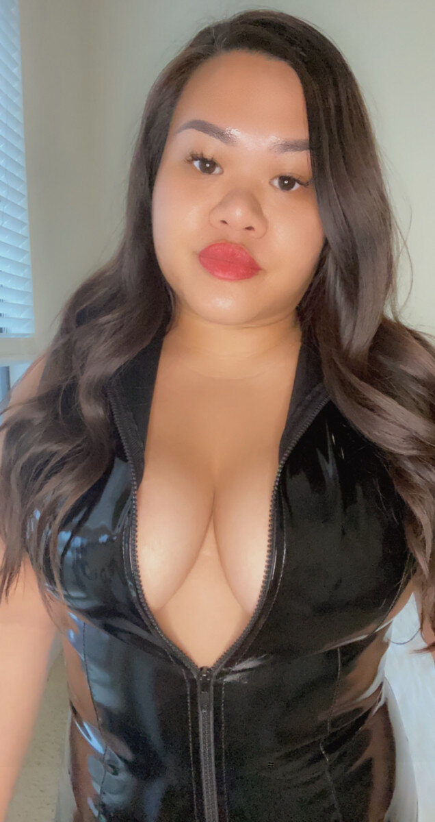 Sassyasiangoddess (@sassyasian_goddess), OnlyFans creator