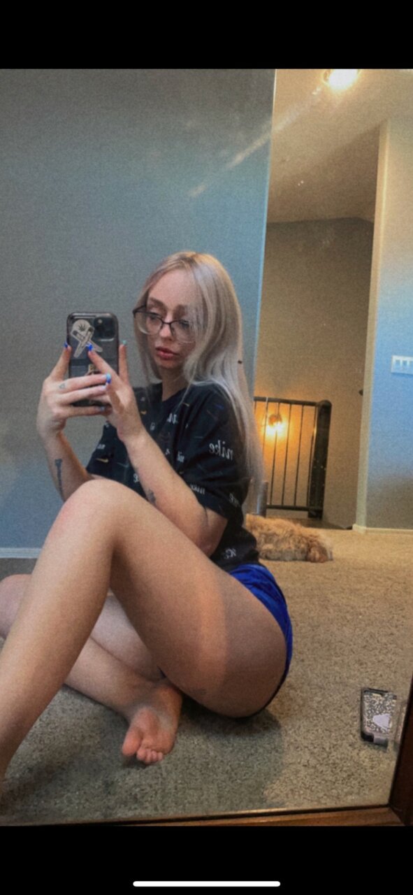 Sativaayx2 (@sativaayx2), OnlyFans creator