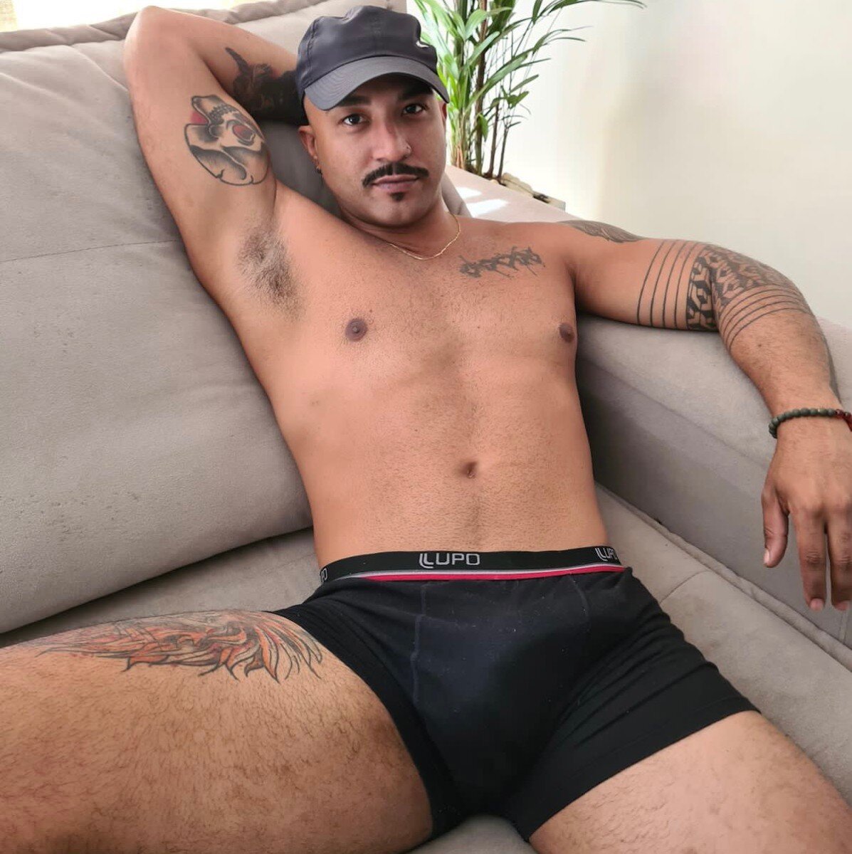 Saulinhost (@saulinhost), OnlyFans creator