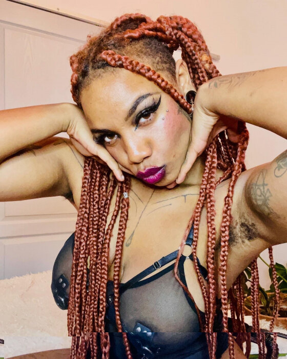 Savagexbartyqueen (@savagexbartyqueen), OnlyFans creator