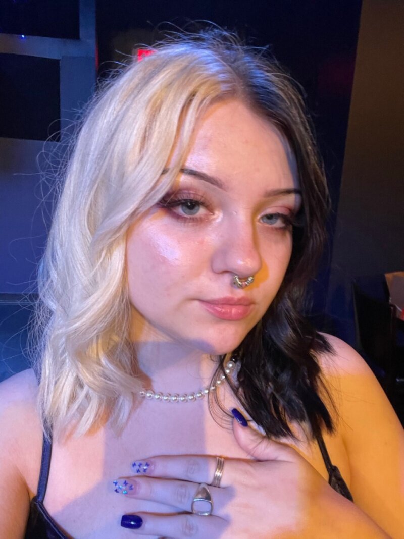 Savoryaveryy (@savoryaveryy), OnlyFans creator