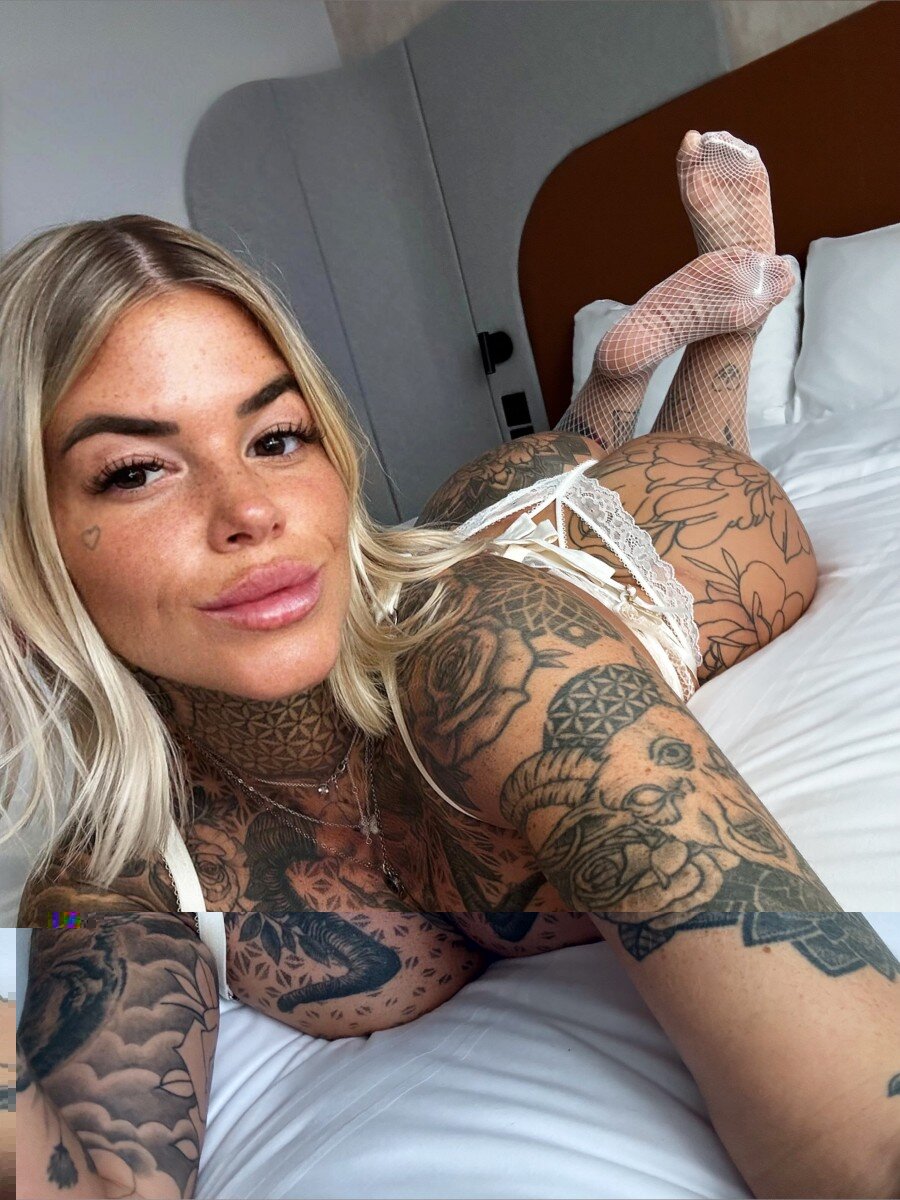 Scarletblackx (@scarletblackx), OnlyFans creator