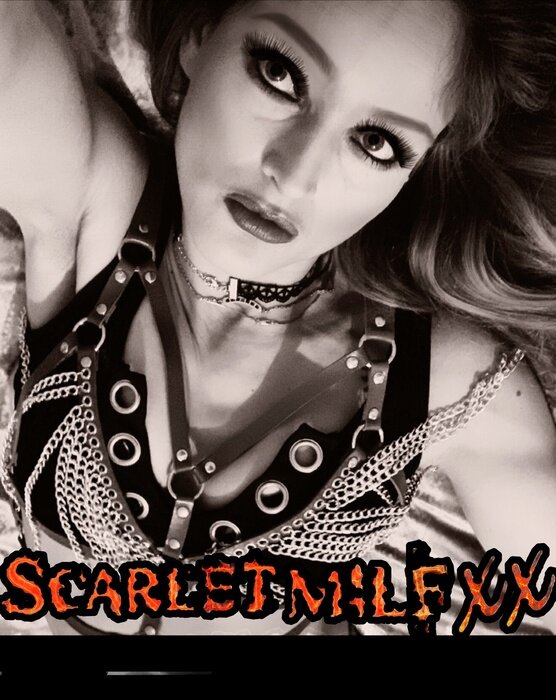Scarletmilfxx (@scarletmilfxx), OnlyFans creator